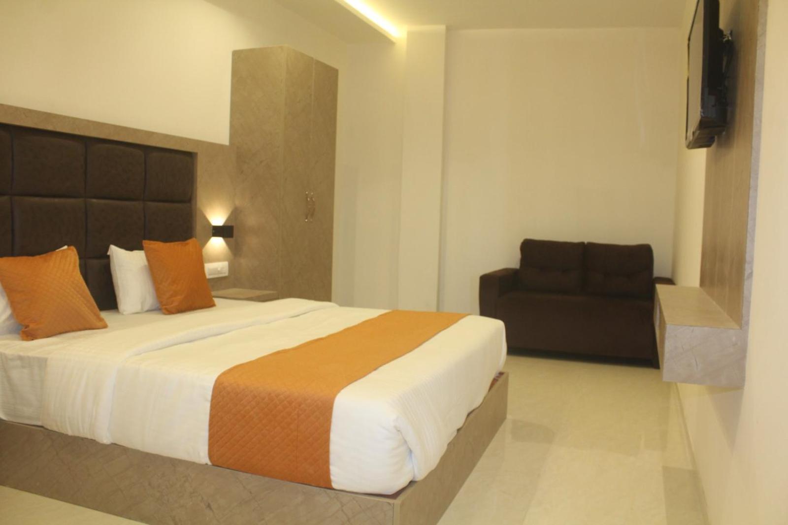 Hotel Metro Inn Мумбаи Экстерьер фото
